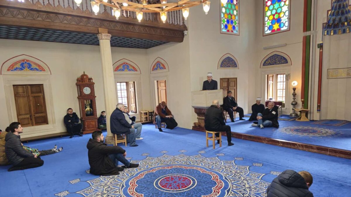 Direktor Medrese održao prvu ćurs tribinu u Ferhat-pašinoj džamiji