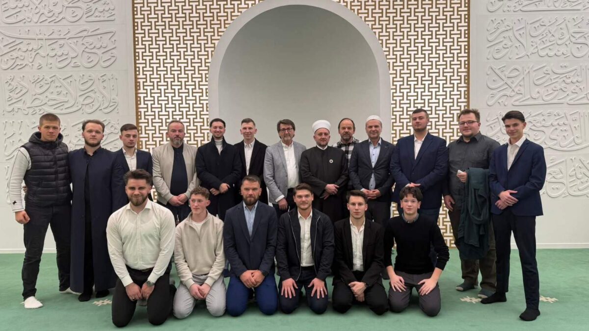 Fikret-ef. Čelenka, glavni imam MIZ Prnjavor, posjetio IZ Bošnjaka u Austriji