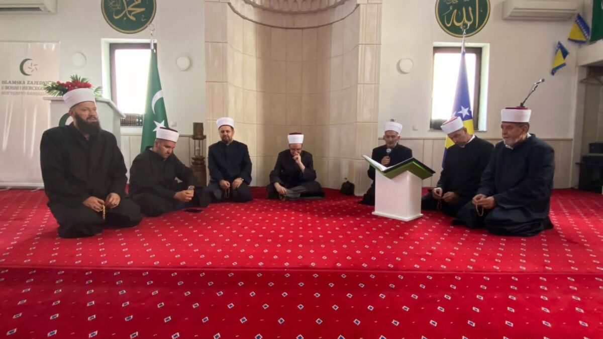 Medžlis Banja Luka: Proučen Jasini-šerif i kelimei-tevhid pred dušu hafiza Omer-ef. Džina