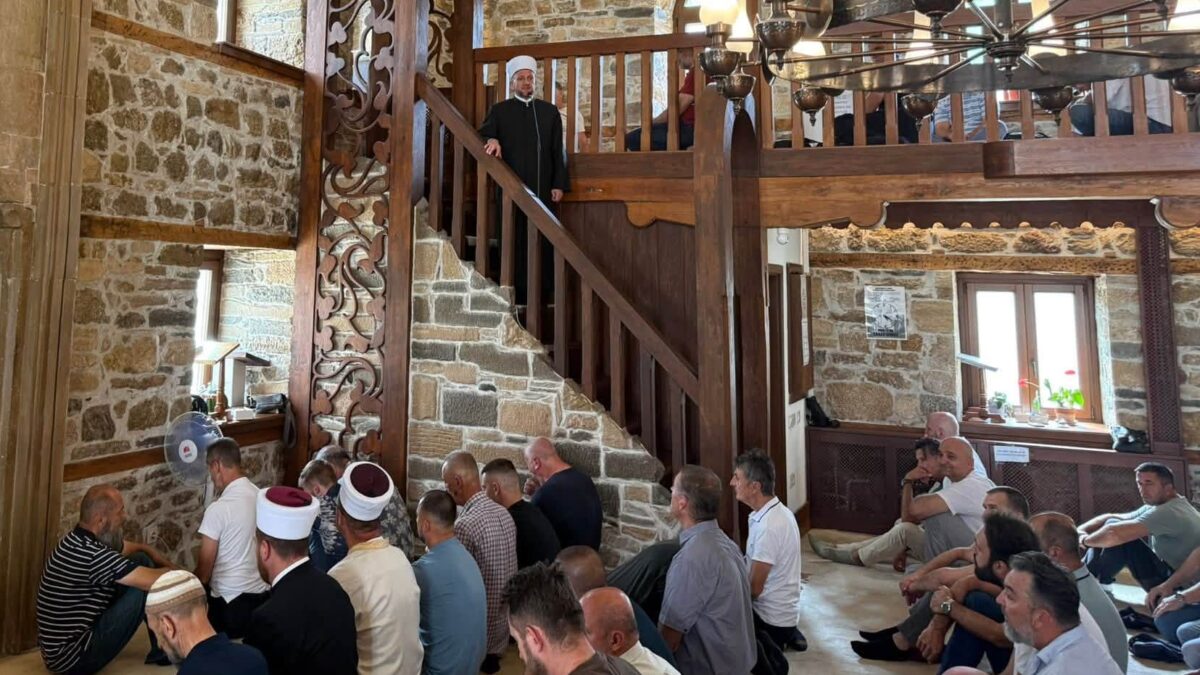 Fikret-ef. Čelenka održao hutbu u Čaršijskoj džamiji u Zenici
