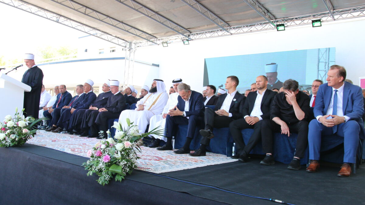 Svečano otvoren Islamski centar u Lukavcu