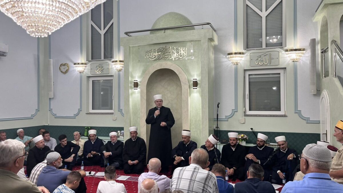 Malkić u Dubravama: Mevlud neka bude podstrek da budemo bolji ljudi i muslimani